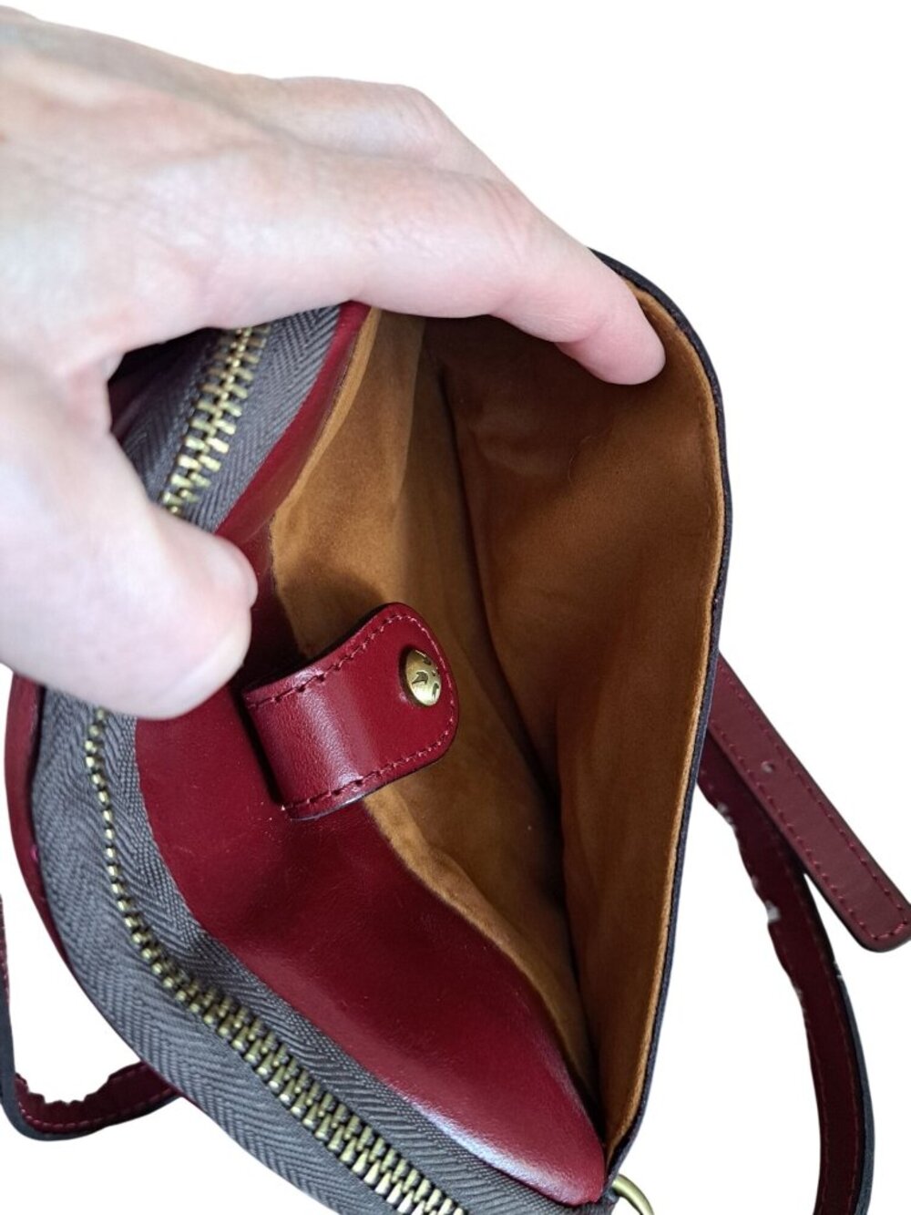 Patricia Nash Small Leather Crossbody Bag Purse Adjustable Burgundy Supple - Picture 13 of 16
